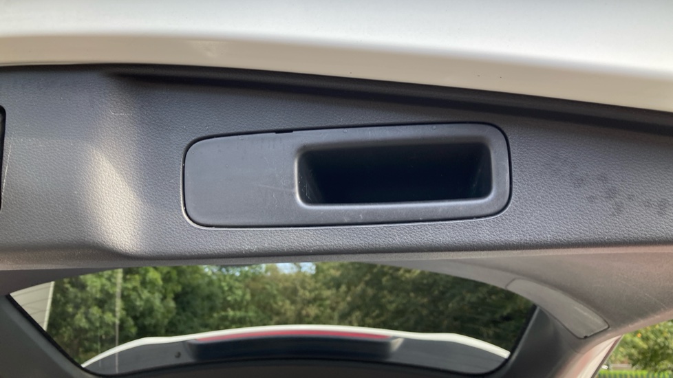 Honda CR-V 2.0 i-MMD Hybrid SR  2WD 5dr eCVT Hybrid Estate - Image 28