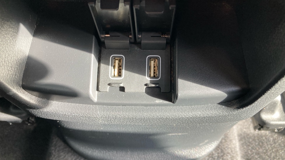 Honda CR-V 2.0 i-MMD Hybrid SR  2WD 5dr eCVT Hybrid Estate - Image 31