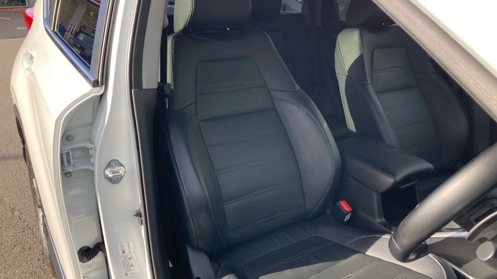 Honda CR-V 2.0 i-MMD Hybrid SR  2WD 5dr eCVT Hybrid Estate - Image 35