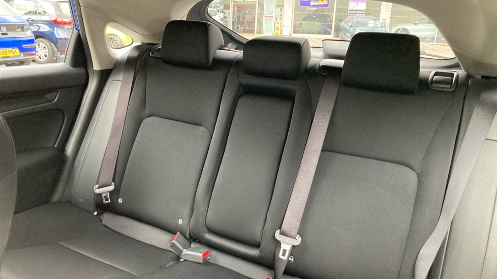 Honda Civic 2.0 eHEV Elegance 5dr CVT Hybrid Hatchback - Image 8