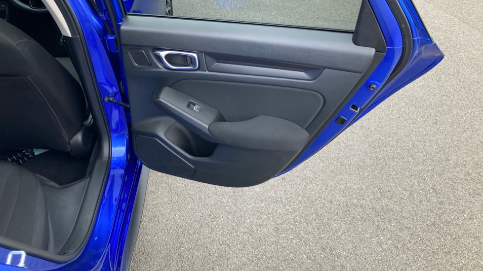 Honda Civic 2.0 eHEV Elegance 5dr CVT Hybrid Hatchback - Image 32