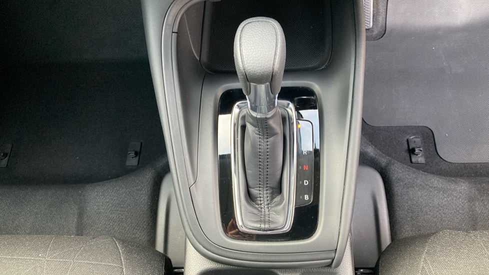 Honda HR-V 1.5 eHEV Elegance 5dr CVT Hybrid Hatchback - Image 28