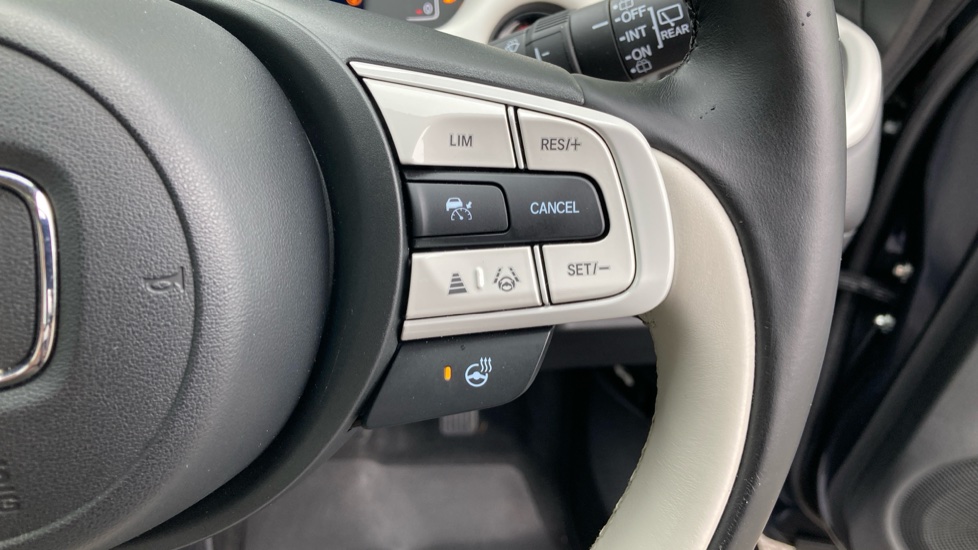 Honda Jazz 1.5 i-MMD Hybrid EX 5dr eCVT Hybrid Hatchback - Image 16