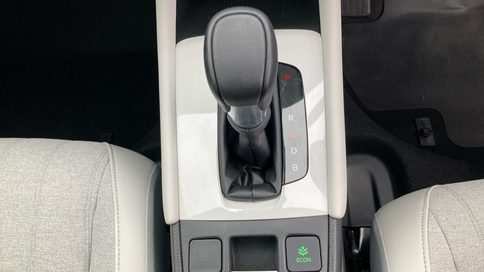 Honda Jazz 1.5 i-MMD Hybrid EX 5dr eCVT Hybrid Hatchback - Image 29
