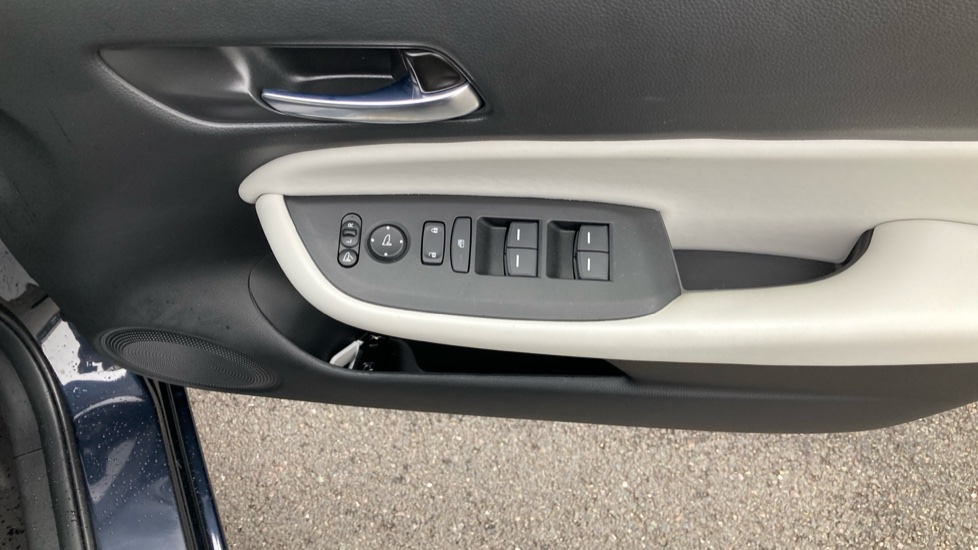 Honda Jazz 1.5 i-MMD Hybrid EX 5dr eCVT Hybrid Hatchback - Image 42