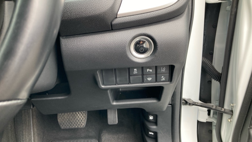 Honda CR-V 2.0 i-MMD Hybrid SR 5dr eCVT Hybrid Estate - Image 24