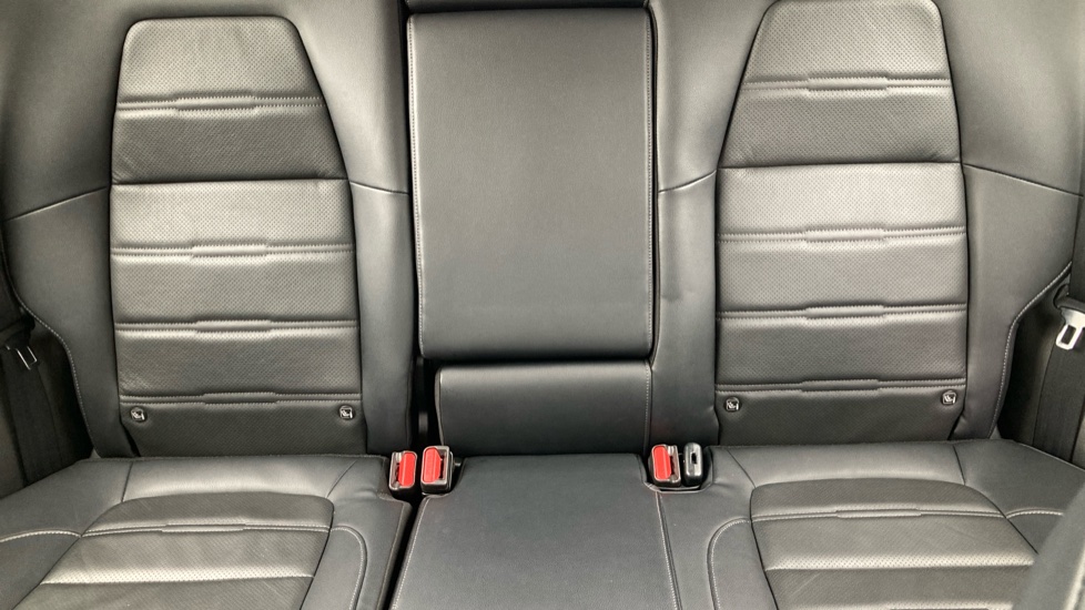 Honda CR-V 2.0 i-MMD Hybrid SR 5dr eCVT Hybrid Estate - Image 32