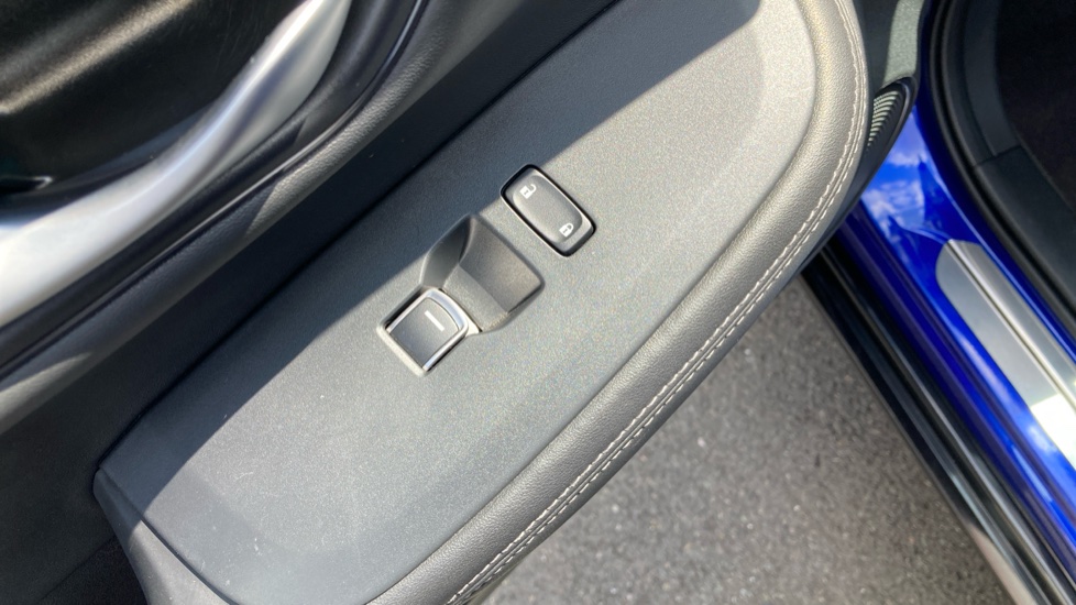 Honda Zr-V 2.0 eHEV Advance 5dr CVT Hybrid Estate - Image 17