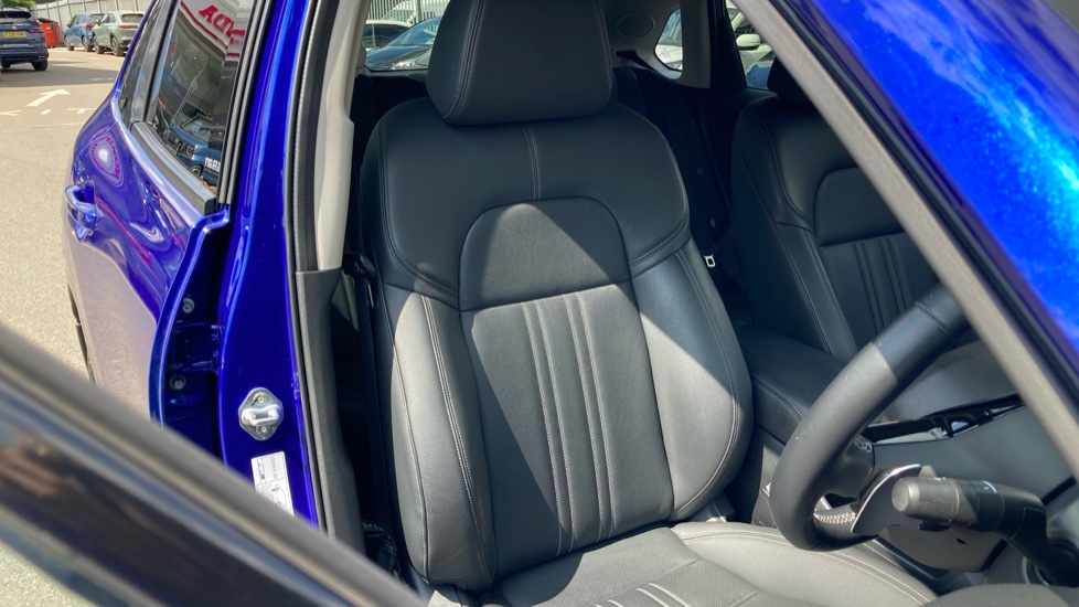 Honda Zr-V 2.0 eHEV Advance 5dr CVT Hybrid Estate - Image 32