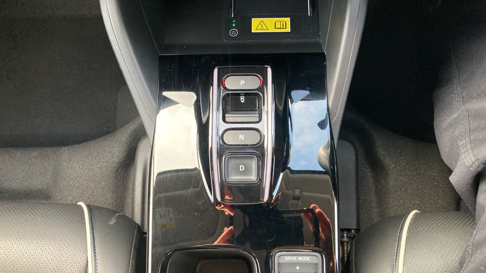 Honda E Ny1 150kW Elegance 69kWh 5dr Auto Electric Hatchback - Image 18