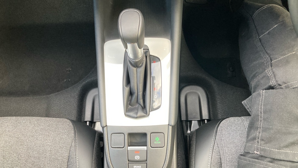 Honda Jazz 1.5 i-MMD Hybrid Advance 5dr eCVT Hybrid Hatchback - Image 19