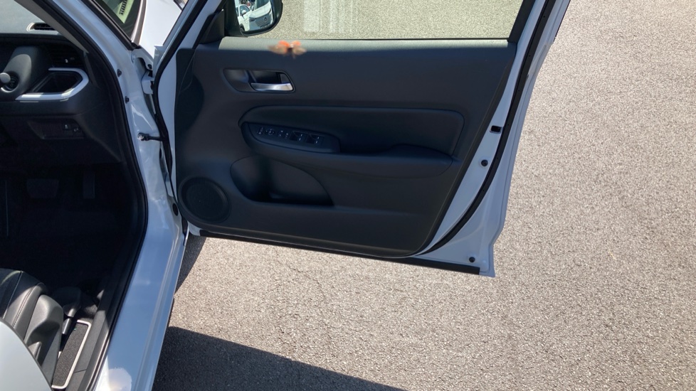Honda Jazz 1.5 i-MMD Hybrid Advance 5dr eCVT Hybrid Hatchback - Image 29