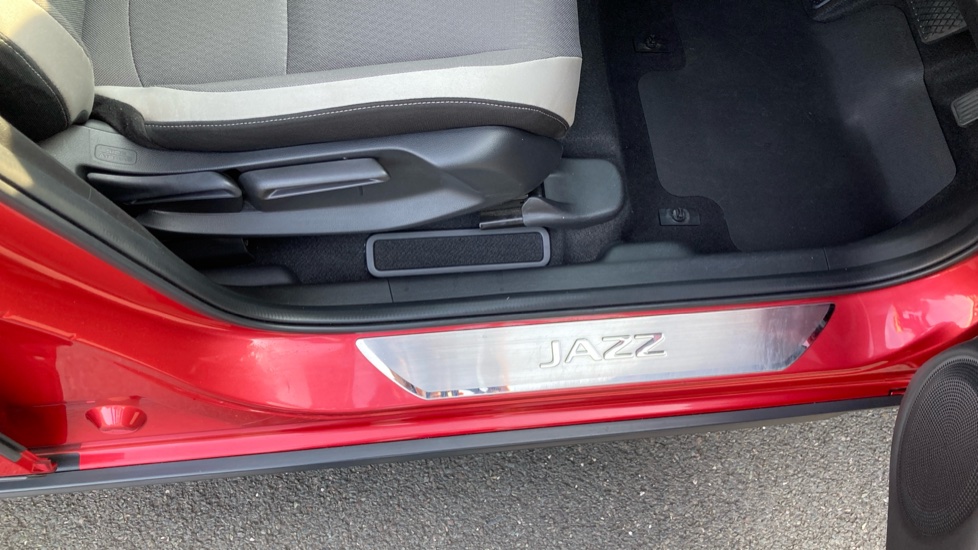 Honda Jazz 1.5 i-MMD Hybrid Crosstar EX 5dr eCVT Hybrid Hatchback - Image 31