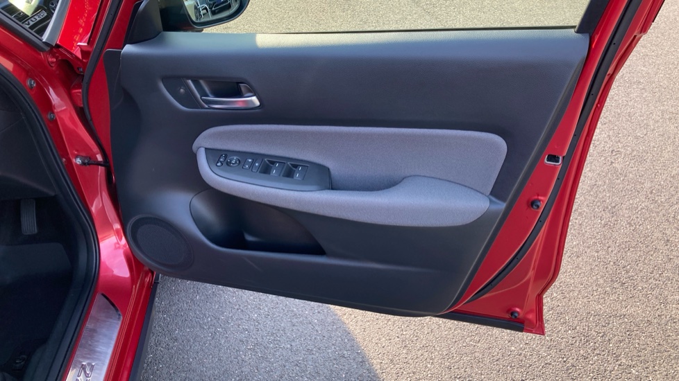 Honda Jazz 1.5 i-MMD Hybrid Crosstar EX 5dr eCVT Hybrid Hatchback - Image 34