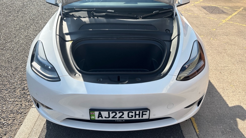 Tesla Model Y Long Range AWD 5dr Auto Electric Hatchback - Image 8
