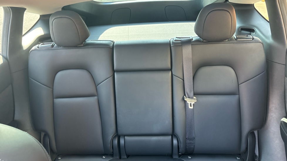 Tesla Model Y Long Range AWD 5dr Auto Electric Hatchback - Image 15