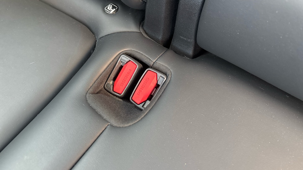 Tesla Model Y Long Range AWD 5dr Auto Electric Hatchback - Image 17