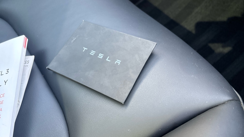 Tesla Model Y Long Range AWD 5dr Auto Electric Hatchback - Image 20