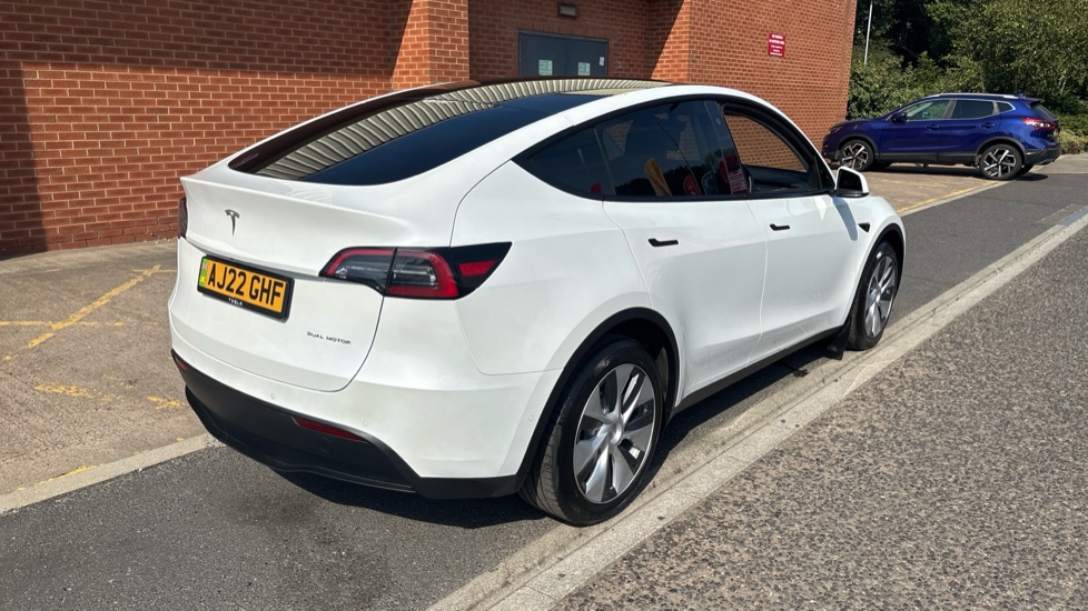Tesla Model Y Long Range AWD 5dr Auto Electric Hatchback - Image 56