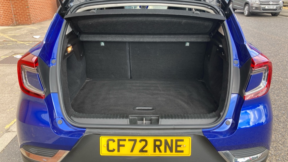 Renault Captur 1.0 TCE 90 Techno 5dr Petrol Hatchback - Image 4
