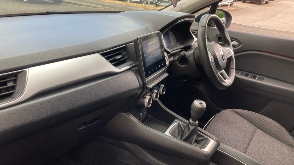 Renault Captur 1.0 TCE 90 Techno 5dr Petrol Hatchback - Image 9