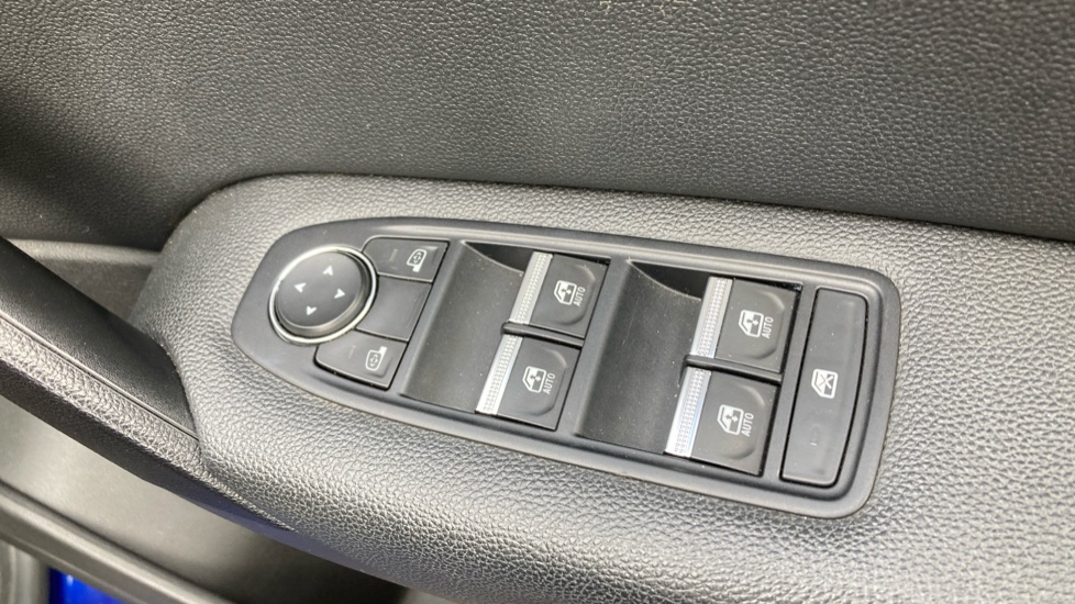 Renault Captur 1.0 TCE 90 Techno 5dr Petrol Hatchback - Image 29