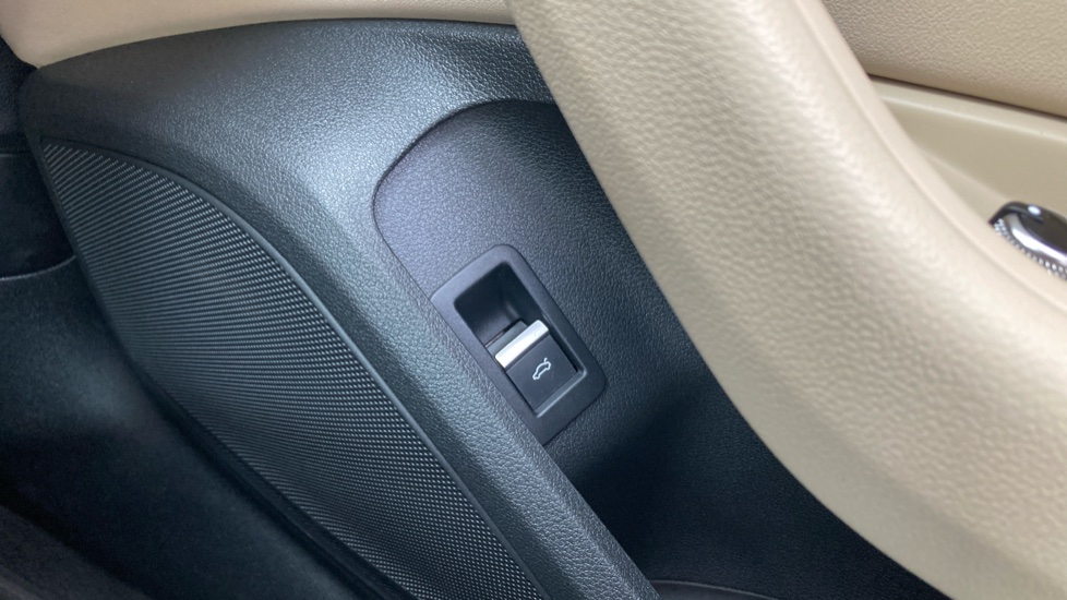 Audi A5 35 TFSI Sport 5dr S Tronic Petrol Hatchback - Image 26