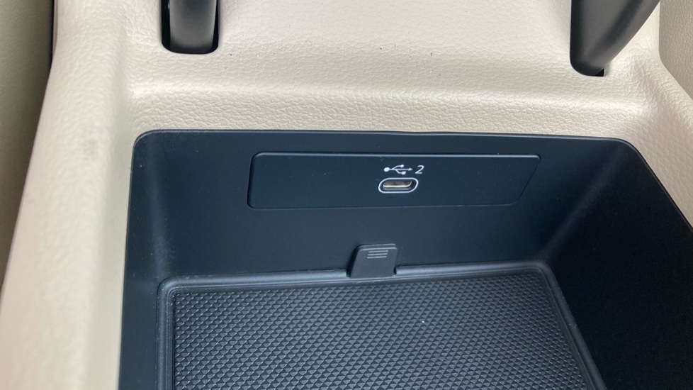 Audi A5 35 TFSI Sport 5dr S Tronic Petrol Hatchback - Image 32
