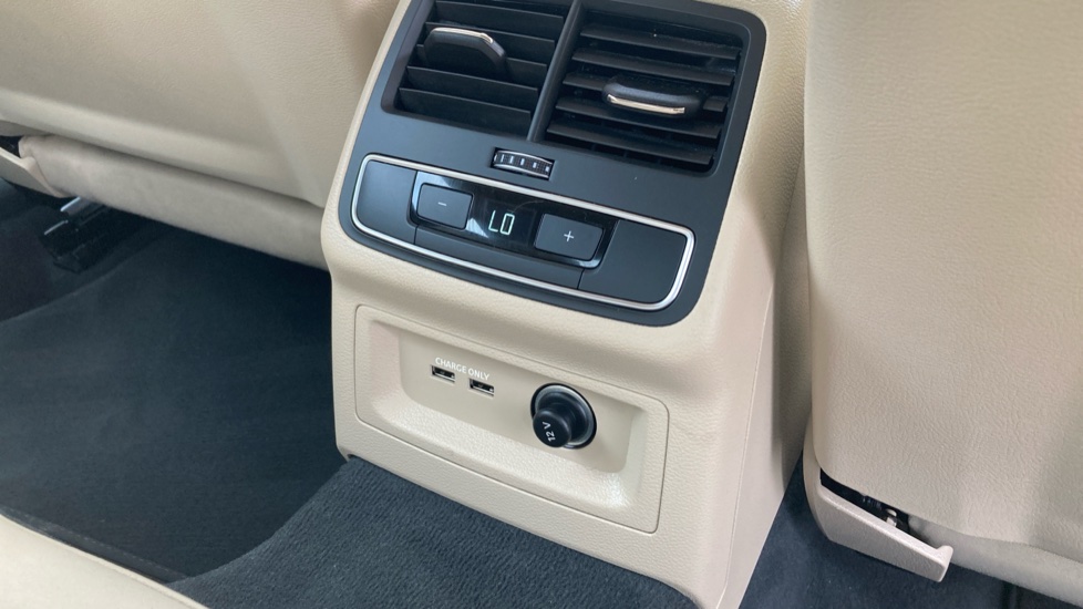Audi A5 35 TFSI Sport 5dr S Tronic Petrol Hatchback - Image 54