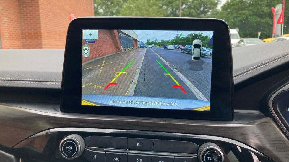 Ford Kuga 2.5 FHEV Vignale 5dr CVT Hybrid Estate - Image 35