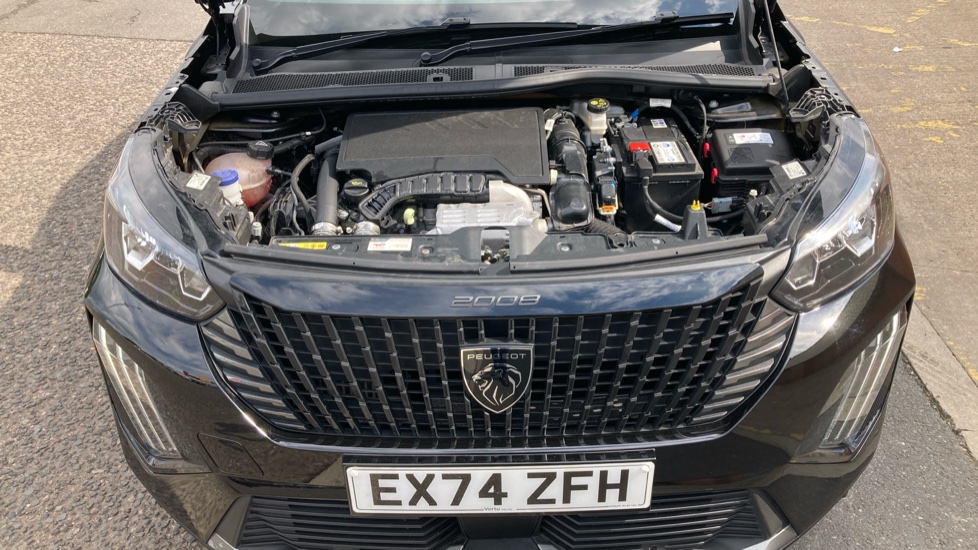 Peugeot 2008 1.2 PureTech 130 Allure 5dr EAT8 Petrol Estate - Image 8