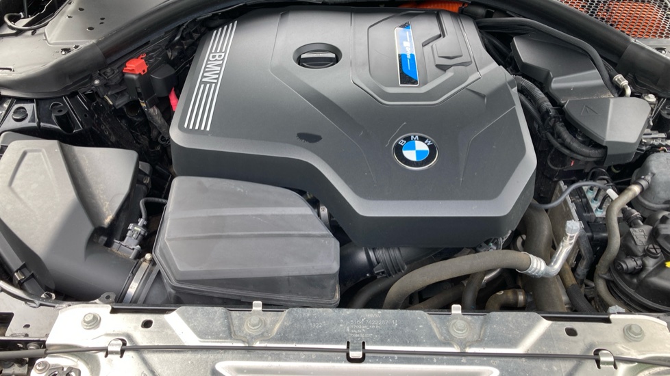 BMW 3 Series 330e M Sport 4dr Step Auto Saloon - Image 8