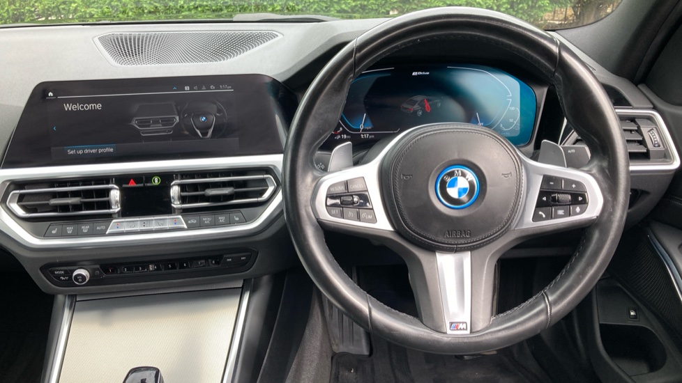 BMW 3 Series 330e M Sport 4dr Step Auto Saloon - Image 10