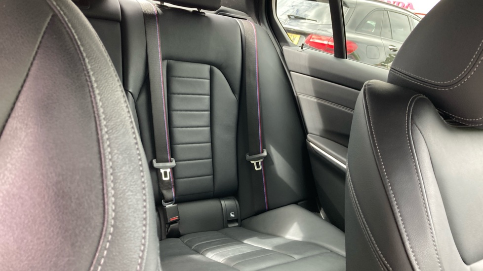 BMW 3 Series 330e M Sport 4dr Step Auto Saloon - Image 15