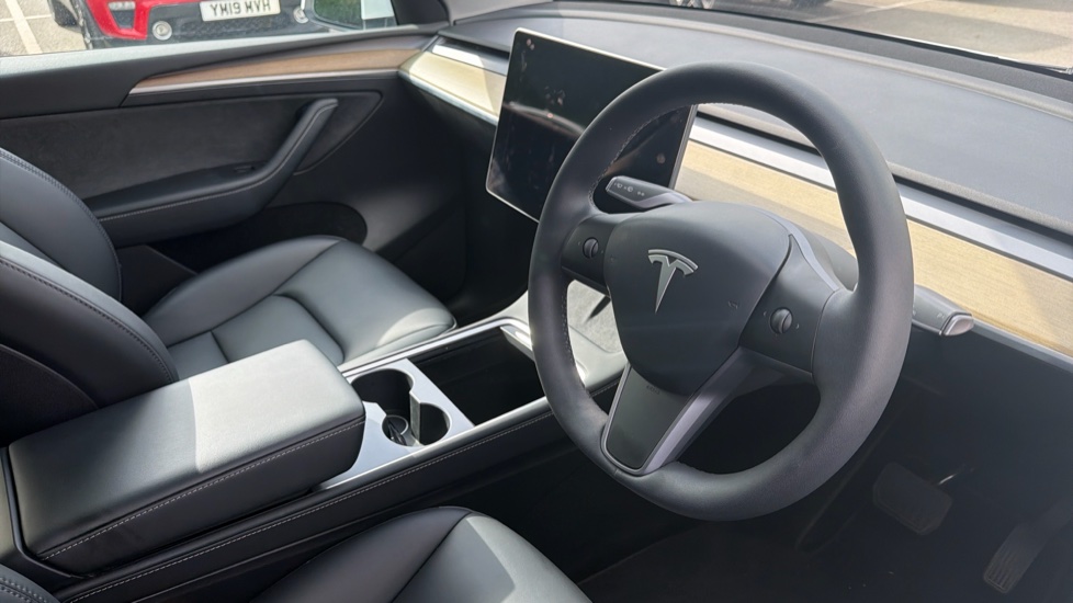 Tesla Model Y RWD 5dr Auto Electric Hatchback - Image 11