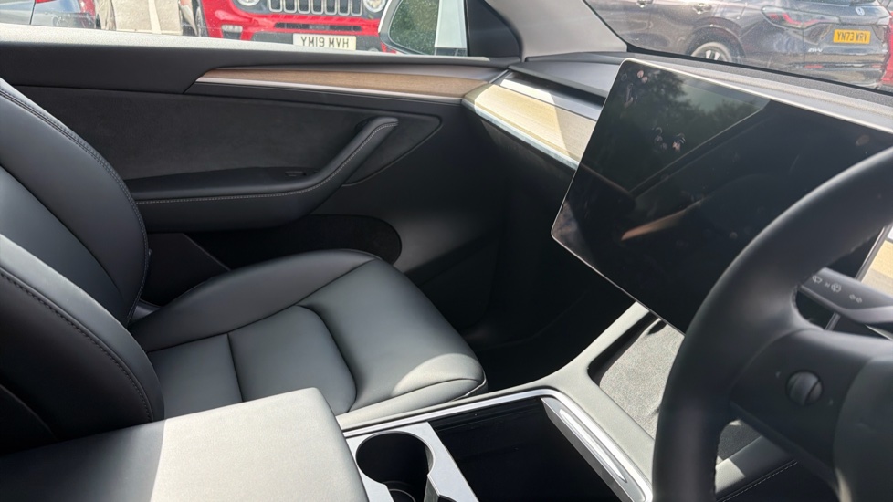 Tesla Model Y RWD 5dr Auto Electric Hatchback - Image 14