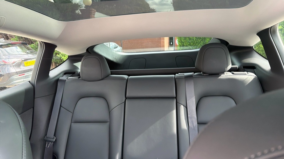 Tesla Model Y RWD 5dr Auto Electric Hatchback - Image 15