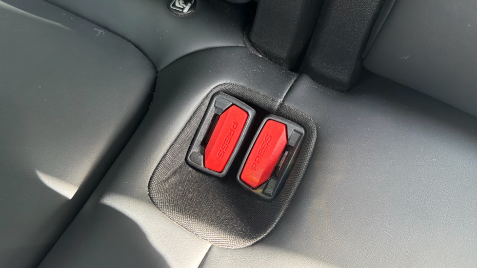 Tesla Model Y RWD 5dr Auto Electric Hatchback - Image 17