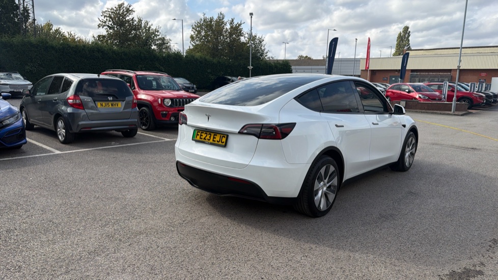 Tesla Model Y RWD 5dr Auto Electric Hatchback - Image 33
