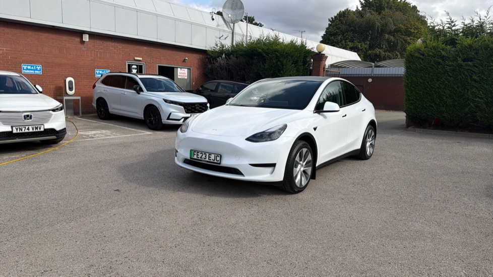 Tesla Model Y RWD 5dr Auto Electric Hatchback - Image 35