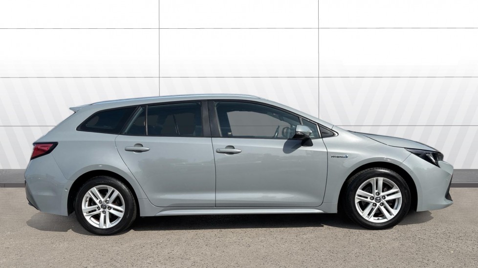 Toyota Corolla 1.8 VVT-i Hybrid Icon Tech 5dr CVT Hybrid Estate - Image 5