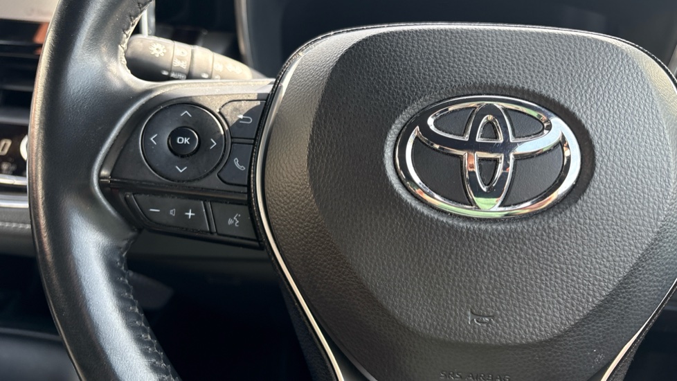 Toyota Corolla 1.8 VVT-i Hybrid Icon Tech 5dr CVT Hybrid Estate - Image 28