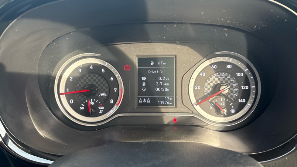 Hyundai i10 1.0 MPi SE Connect 5dr Petrol Hatchback - Image 18