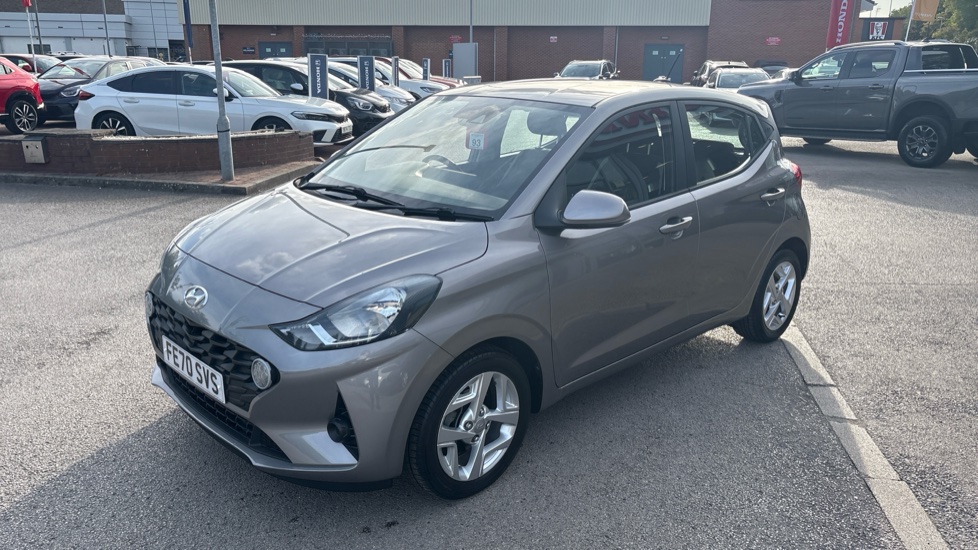 Hyundai i10 1.0 MPi SE Connect 5dr Petrol Hatchback - Image 36
