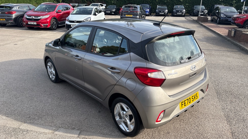 Hyundai i10 1.0 MPi SE Connect 5dr Petrol Hatchback - Image 41
