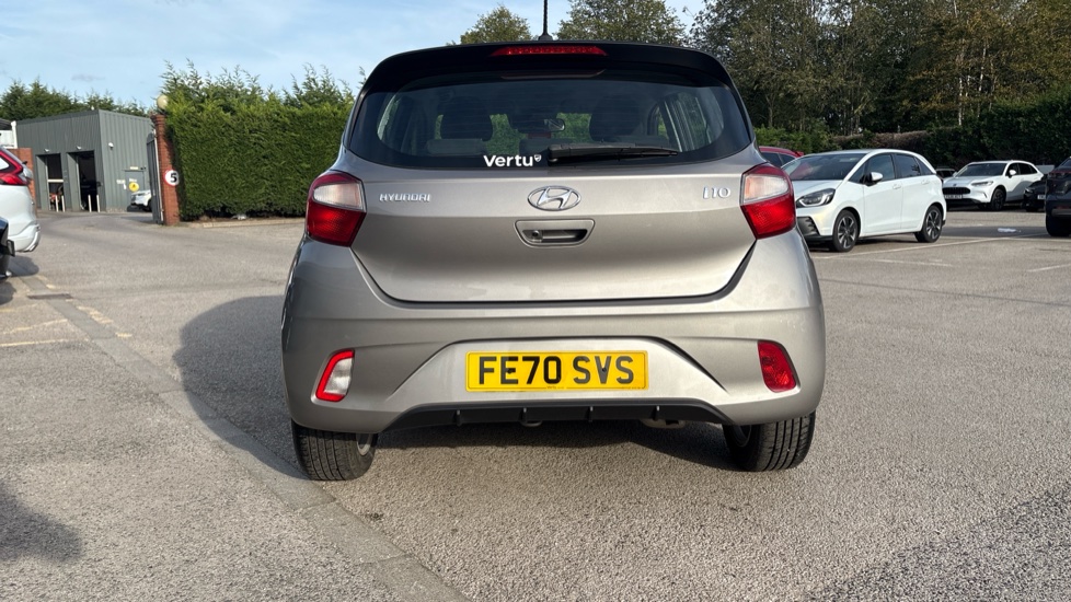 Hyundai i10 1.0 MPi SE Connect 5dr Petrol Hatchback - Image 42