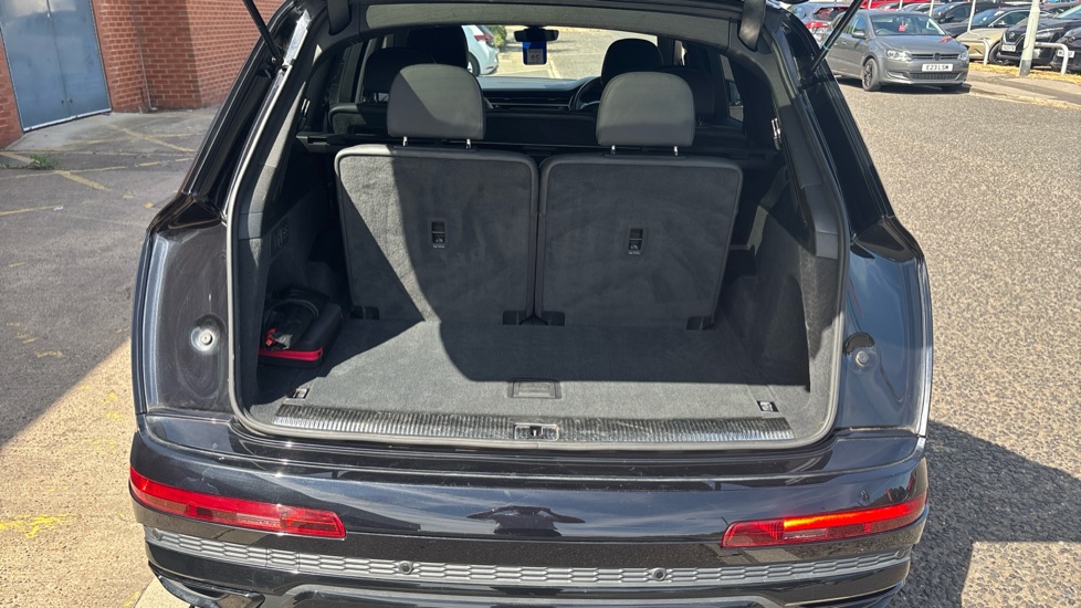 Audi Q7 50 TDI Quattro Black Edition 5dr Tiptronic Diesel Estate - Image 4