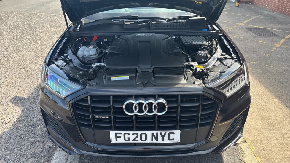 Audi Q7 50 TDI Quattro Black Edition 5dr Tiptronic Diesel Estate - Image 8