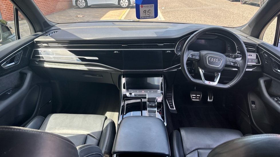 Audi Q7 50 TDI Quattro Black Edition 5dr Tiptronic Diesel Estate - Image 10