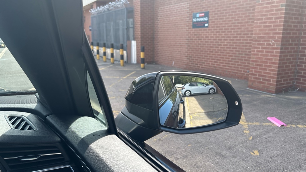 Audi Q7 50 TDI Quattro Black Edition 5dr Tiptronic Diesel Estate - Image 31